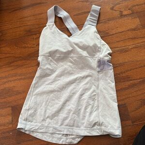 Lululemon tank with built in bra size 6 lavender